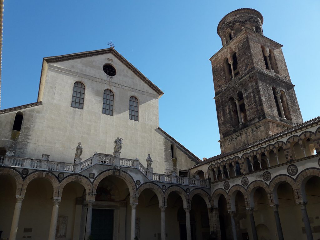 entrata duomo salerno