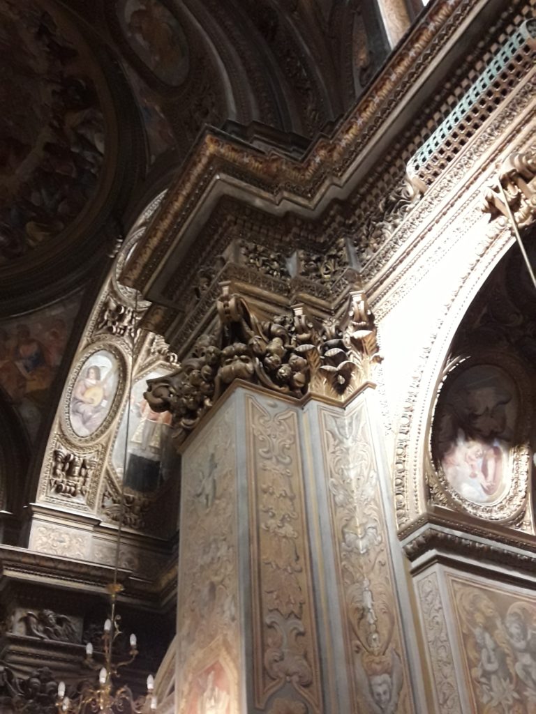 interno chiesa san giorgio a salerno