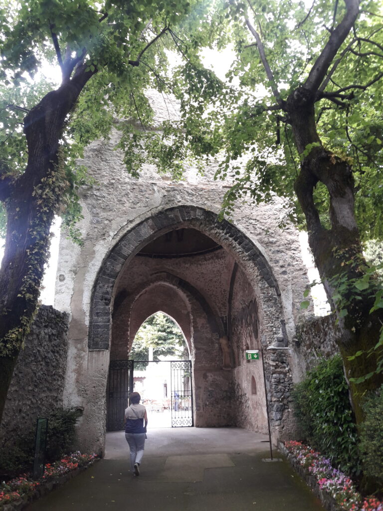 portale d'ingresso di villa rufolo