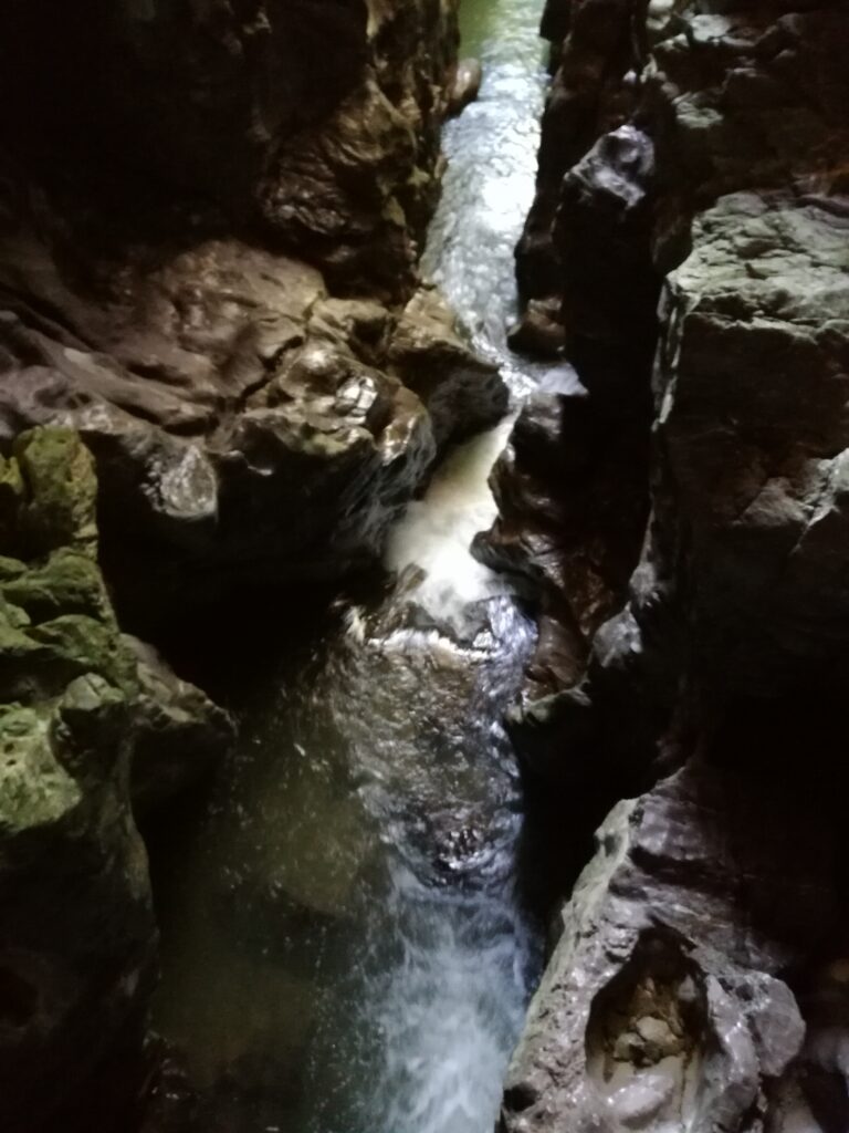 grotta del bussento